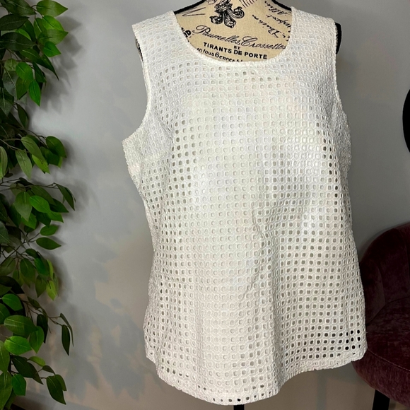 Tommy Hilfiger Tops - Brand NEW with tags Tommy Hilfiger  sleeveless top